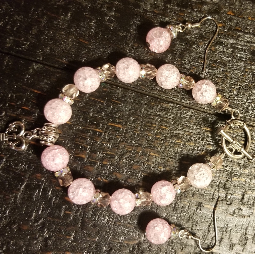 Quartz crackle bracelet and earrings set!
